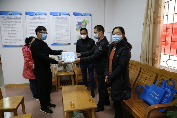 縣法院、縣人大法工委到桂圩鎮(zhèn)了解疫情防控、禁毒工作2.jpg
