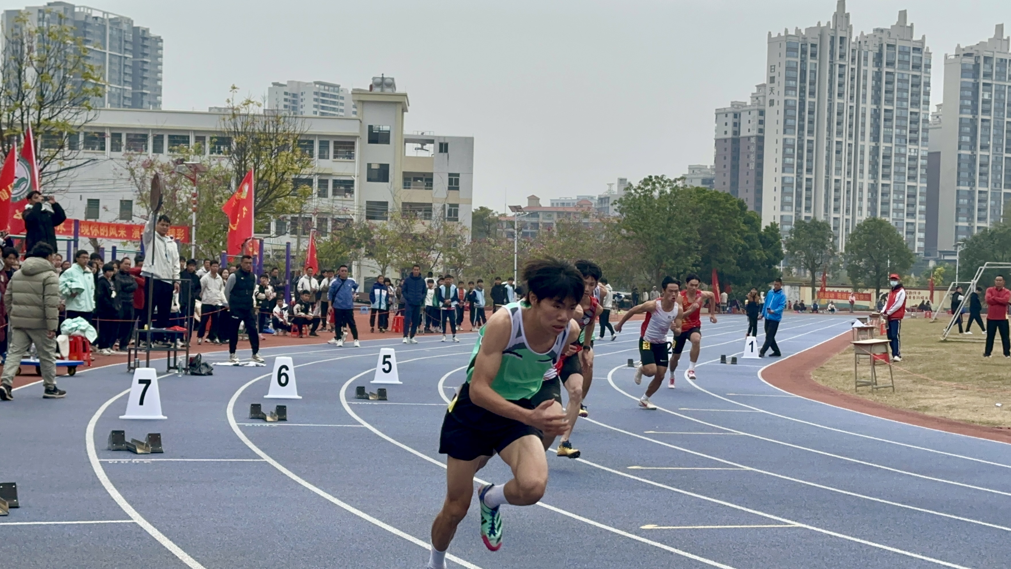 郁南縣舉辦2024年中小學(xué)生運動會5.png