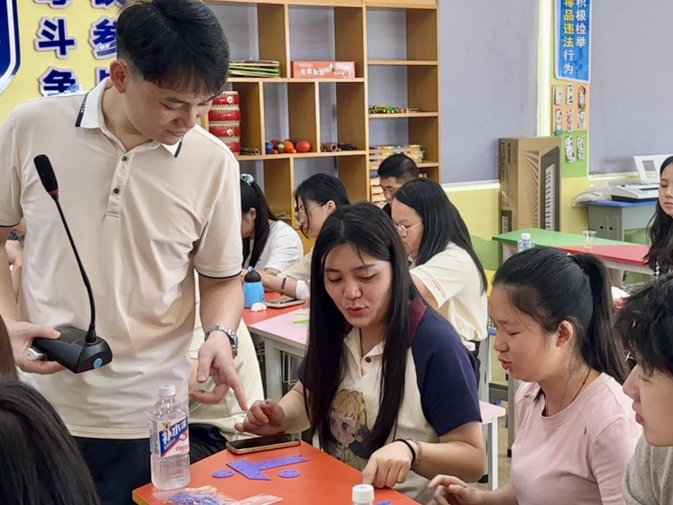 七巧啟智，共促科技教育——云浮市第五屆青少年科技七巧板創(chuàng)意制作競賽教師培訓(xùn)班（郁南站）在都城鎮(zhèn)錦江小學(xué)舉辦5.png