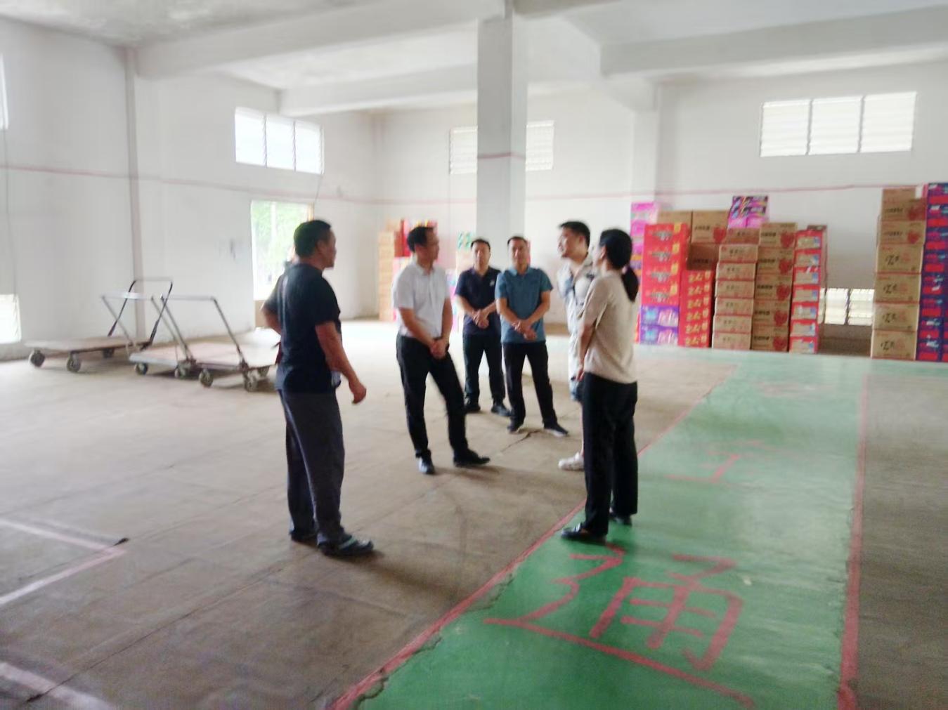 云城區(qū)供銷社到郁南縣交流學習煙花爆竹經營管理工作.docx_1